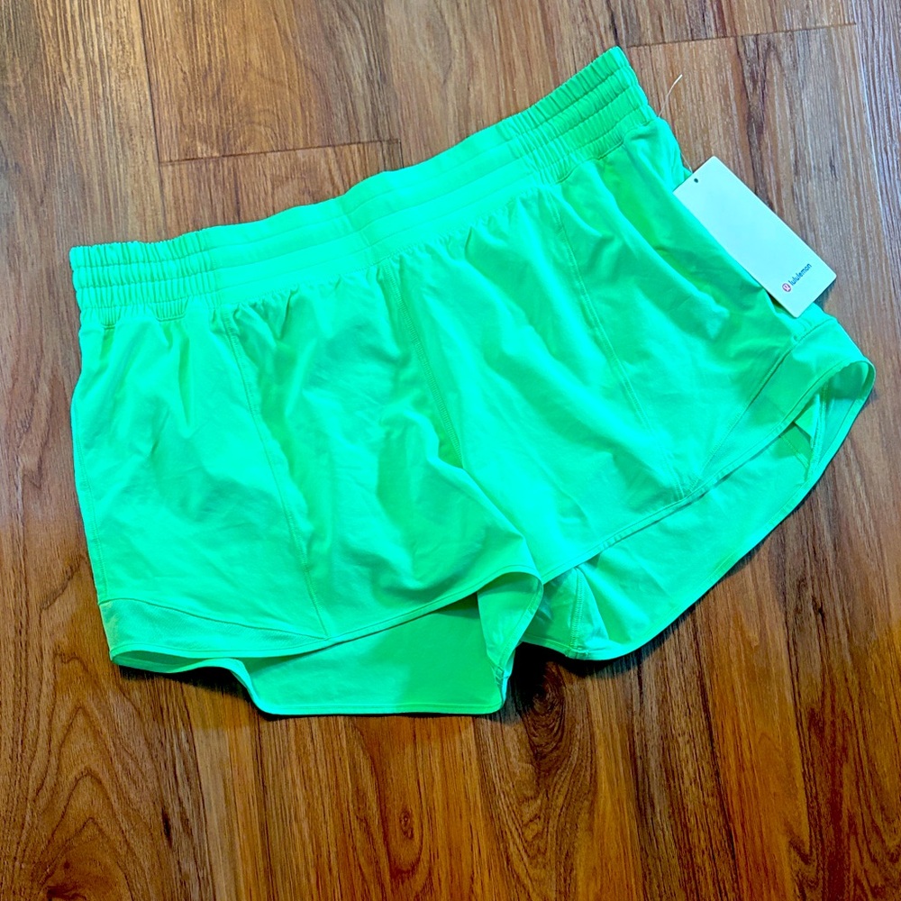 Lululemon Hotty Hot HR Short 4” *Lined